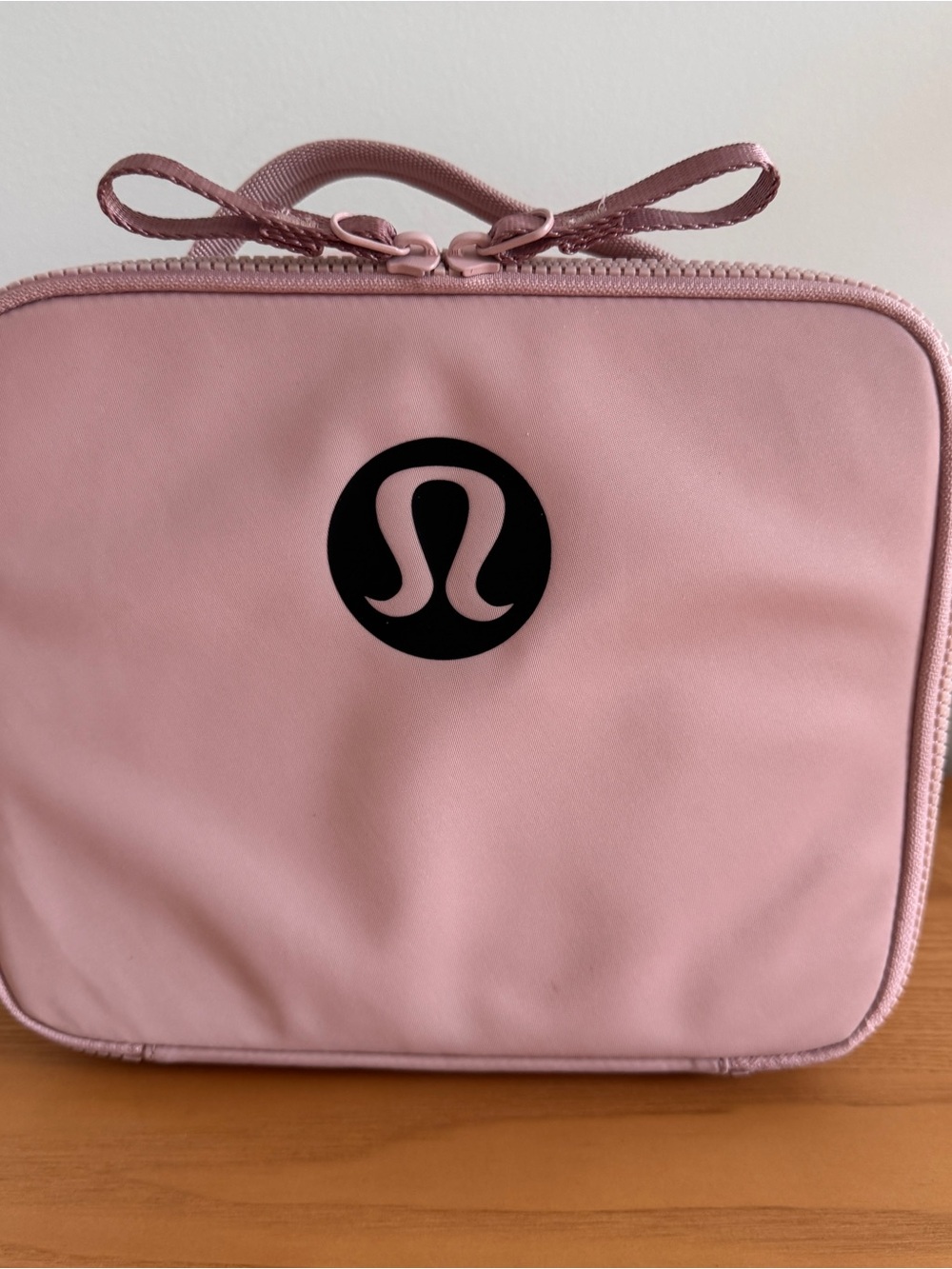 Lululemon New Crew Lunch Box 3.5L Pink Insulated Lunch Bag OS Sold Out!